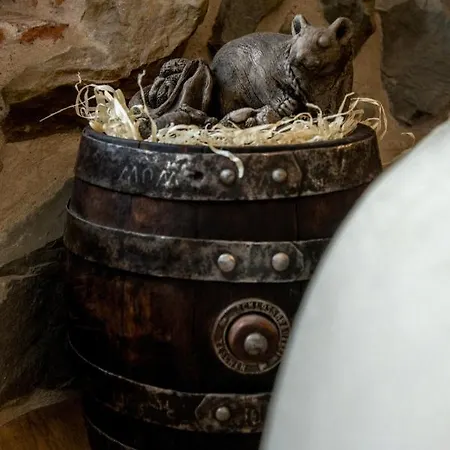 Hobbita Z Jaskinia - Osada Jaworzyny Tokarnia (Lesser Poland)