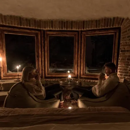 Osada Jaworzyny - Hobbita Z Jaskinią * Tokarnia (Lesser Poland)