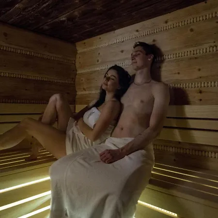 Osada Jaworzyny - Hobbita Z Jaskinia * Tokarnia (Lesser Poland)